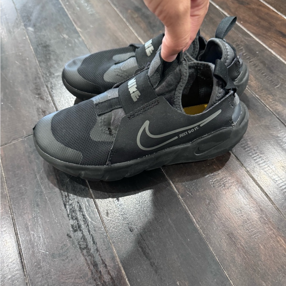 Nike boys Running sneakers